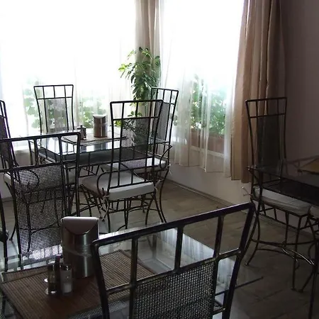 Гостьовий будинок Pensiunea Schwartz 3*