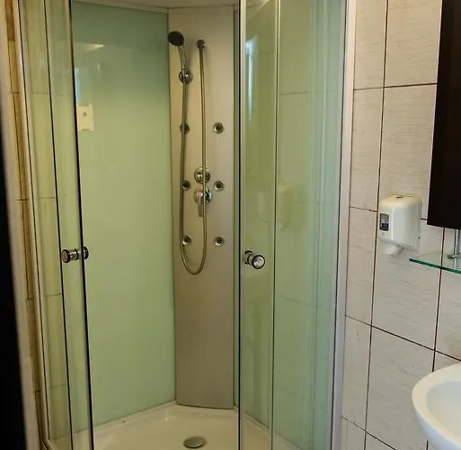 Pensiunea Schwartz בית הארחה